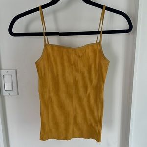 Wilfred yellow small tank